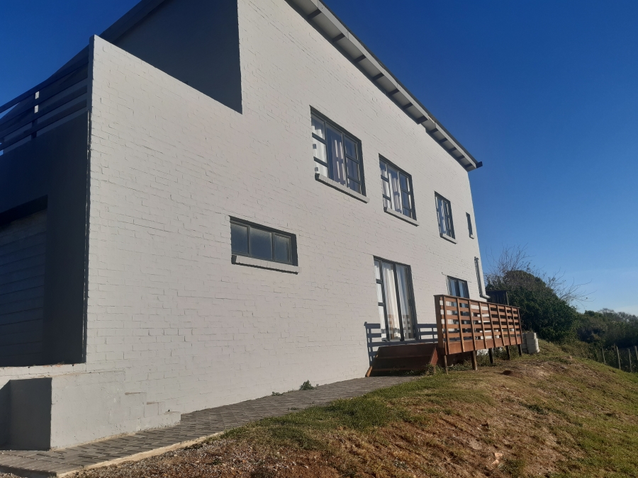 3 Bedroom Property for Sale in Paradise Beach Eastern Cape